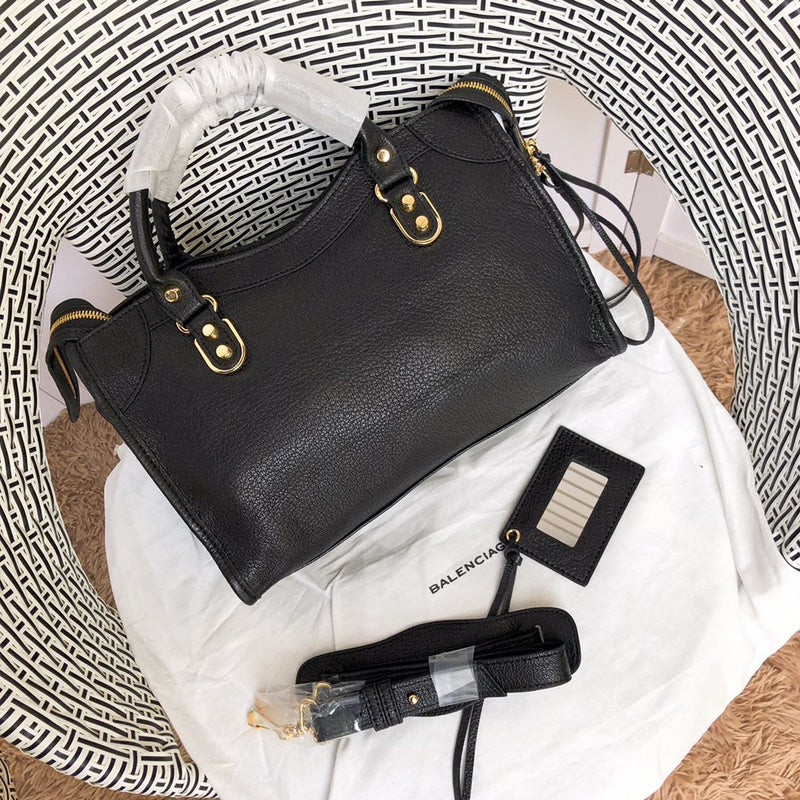 Front view of structured premium women's handbag – women's luxury accessory