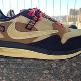 Nike Men's & Women's Designer Low-Top Shoes — Style 197 interior view