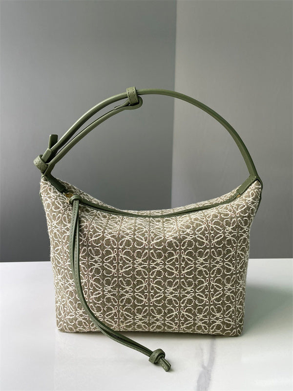 Ziva's Charm handbag – back view (21cm*17cm*12.5cm)