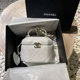  handbag, versatile everyday style, image 1