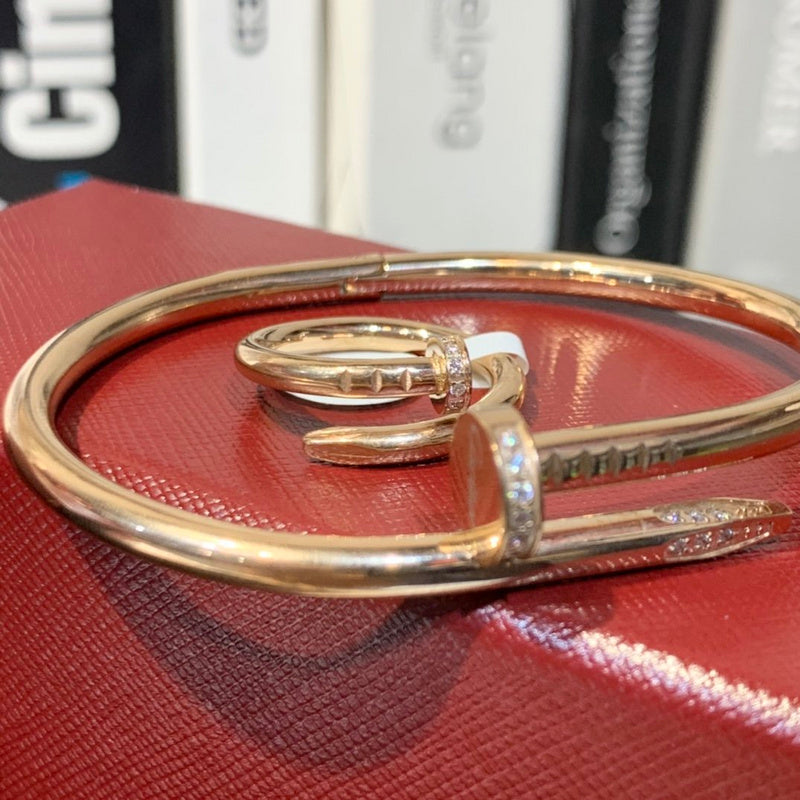 Front view of Cartier unisex jewelry piece