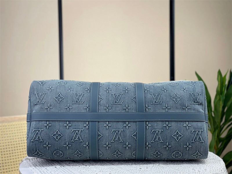  versatile handbag detail view showing craftsmanship