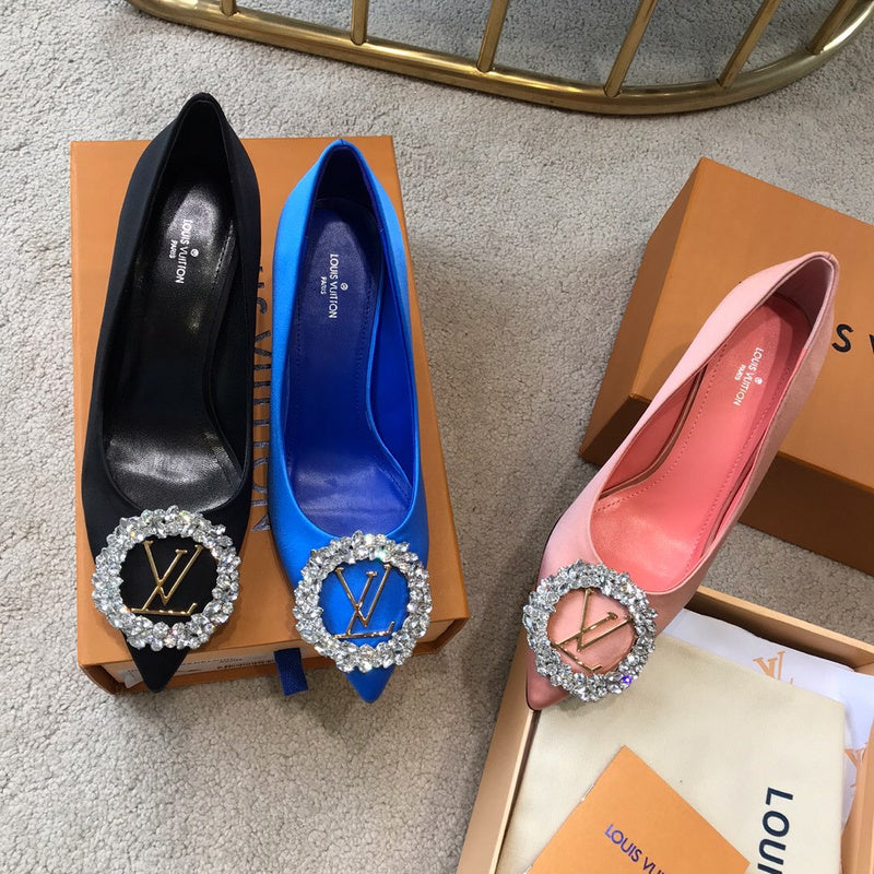 Louis Vuitton shoes front view designer style