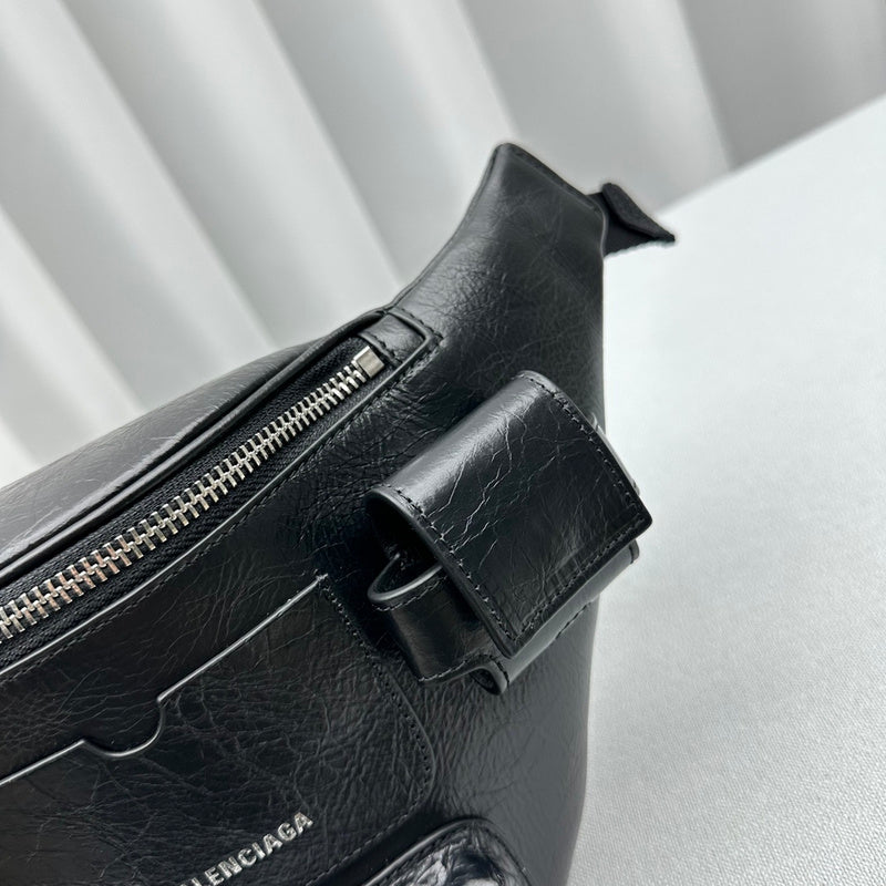 Zivas Charm Streamlined Design Statement Handbag (Considered Detail & Form) – Interior View