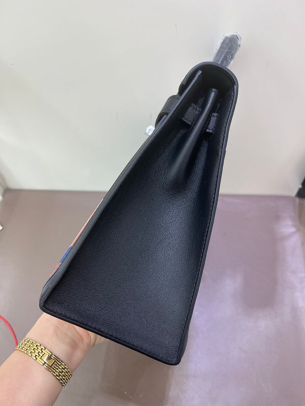 Contemporary handbag styled for everyday wear