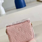 Close-up detail of classic statement women's handbag – women's statement bag