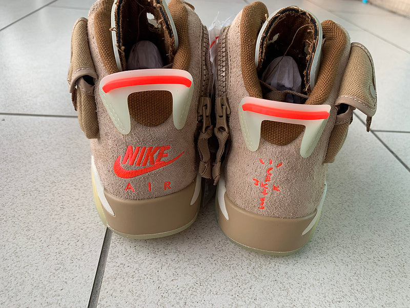 Nike Men's & Women's Premium Casual Sneakers — Style 196 hardware detail
