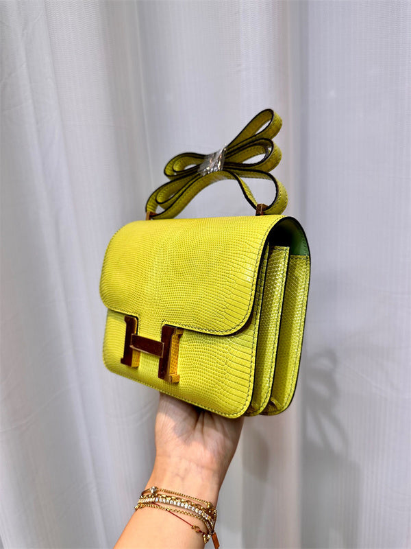  carryall bag interior and compartment view 9