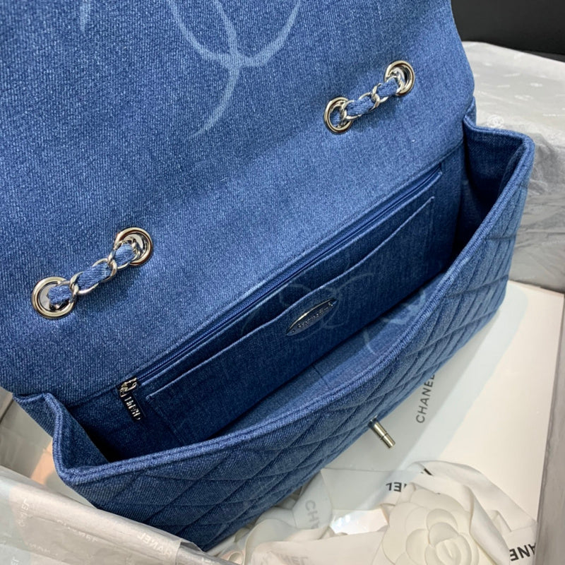  handbag, spacious everyday style, image 2