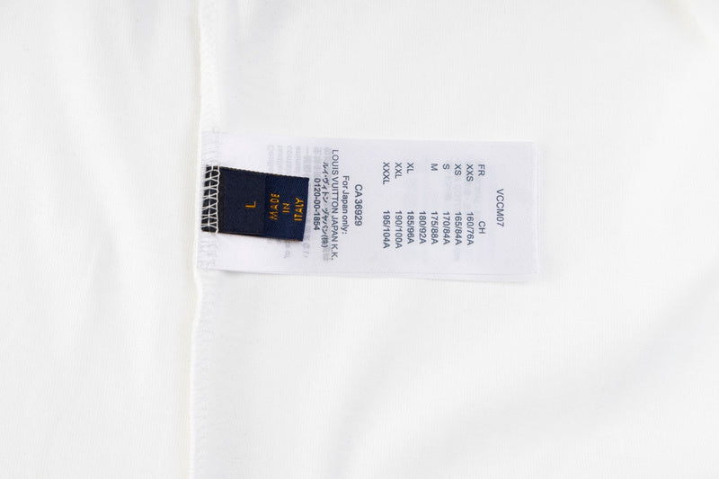 Side profile of Louis Vuitton cotton t-shirt with contemporary cut