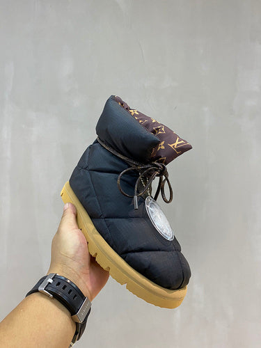 Louis Vuitton shoes Style 192 - texture and material detail