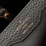 Side profile of everyday-luxe signature women's handbag – women's luxury handbag
