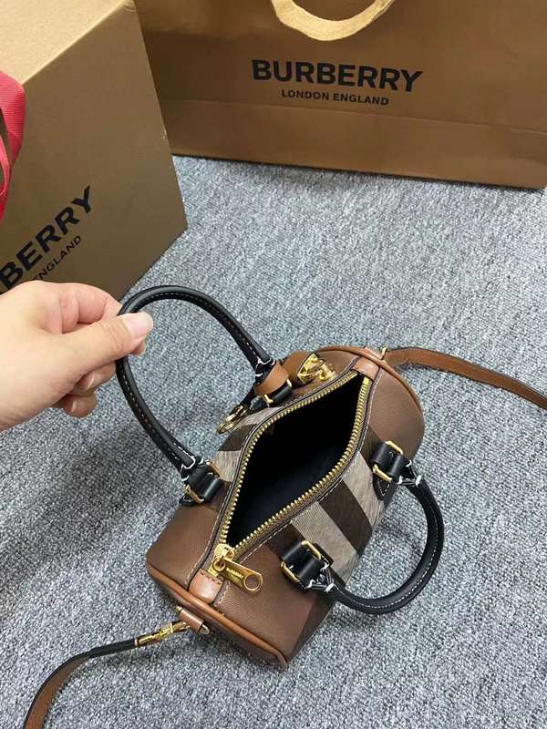 Ziva's Charm handbag – interior view (one versatile size)