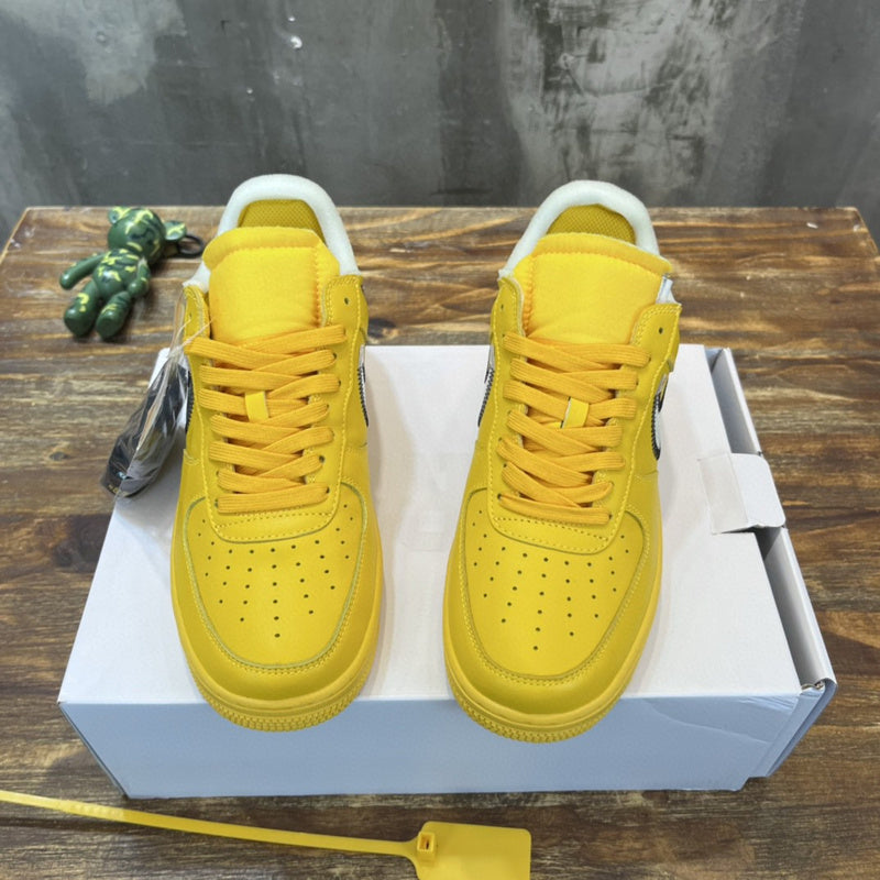 Nike classic monochrome luxury sneakers view 8 everyday casual design