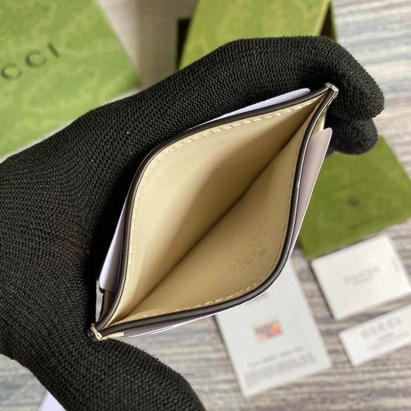 Close-up detail of statement premium women's handbag – women's designer-style accessory