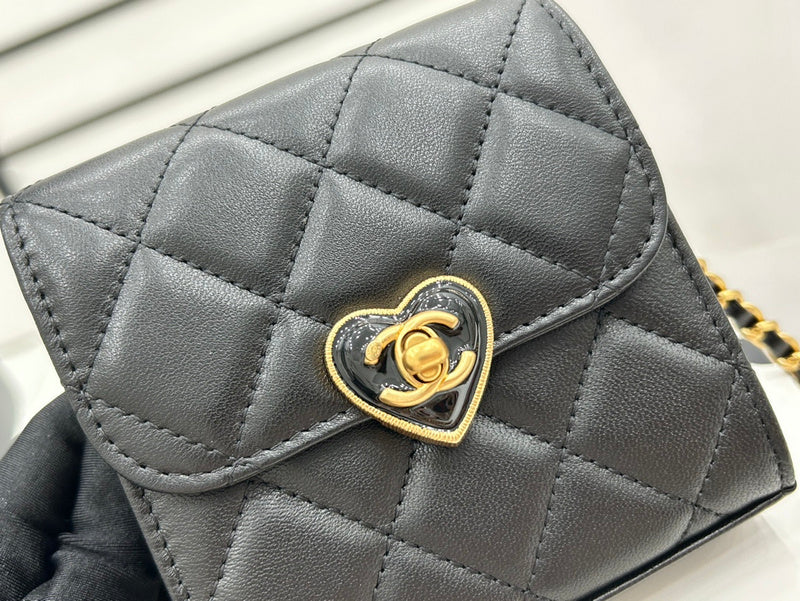  women's handbag, compact design, view 4