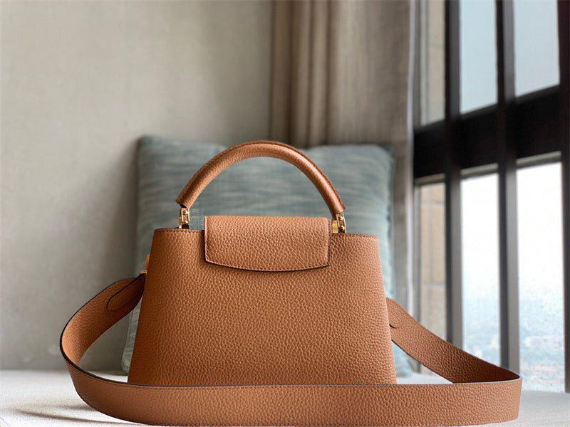 smart shopper bag detail view showing craftsmanship 32