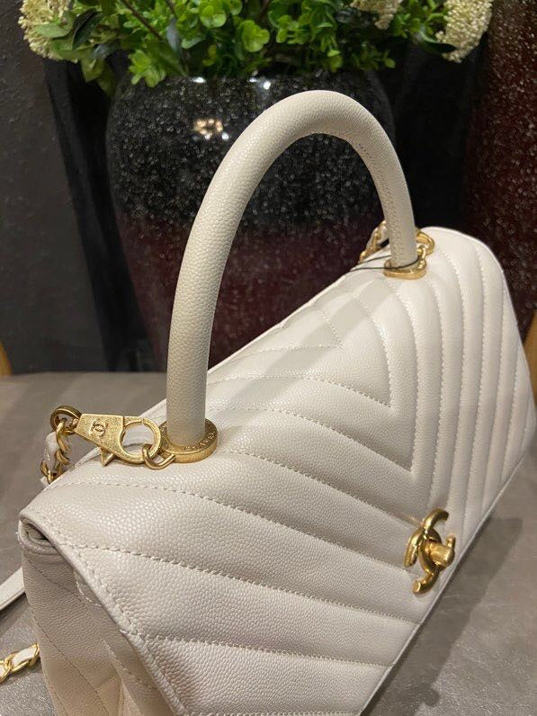  women's handbag, versatile design, view 4