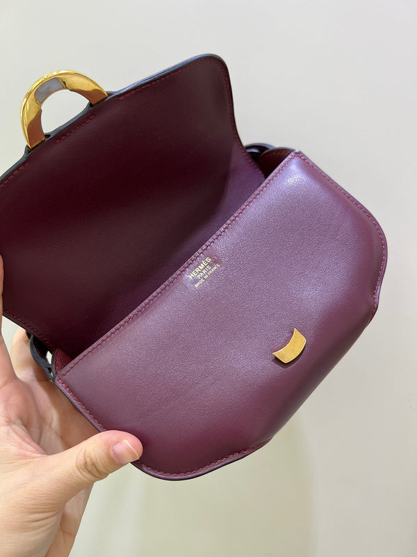 Interior view of graceful premium bag