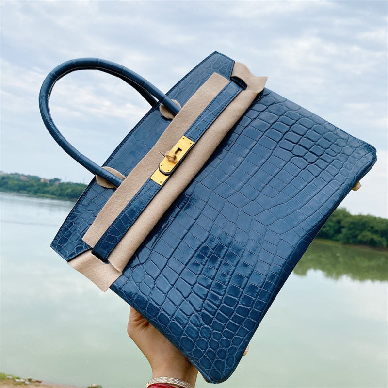  Modern carryall bag carried on shoulder 10