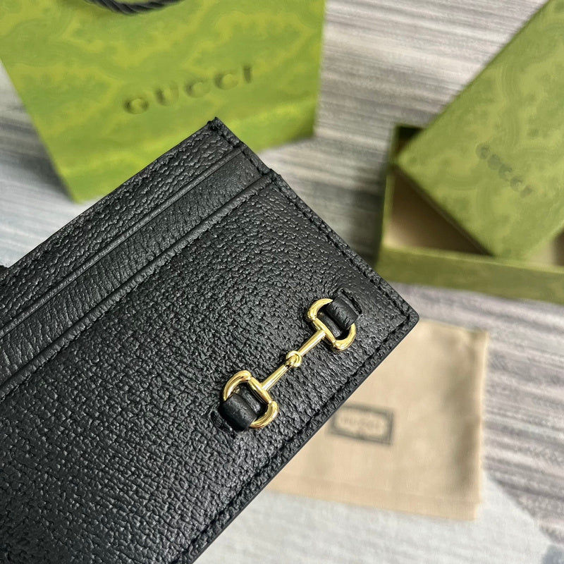Styled lifestyle shot of structured everyday-luxe women's handbag – women's luxury accessory