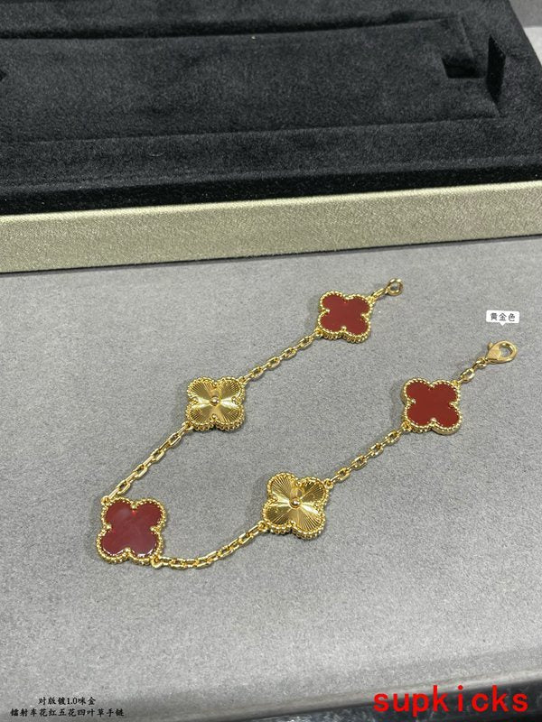 Lifestyle view of Van Cleef & Arpels unisex jewelry piece