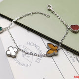 Angled view of Van Cleef & Arpels unisex jewelry piece