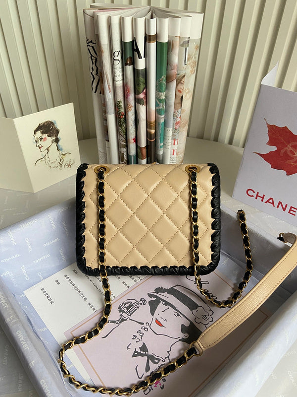  women's handbag, mid design, view 4