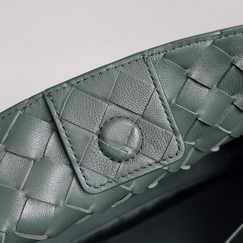 Sleek Premium PU Leather Handbag - Statement Silhouette | Women's Luxury Handbag #1563 - close-up detail shot (image 3) of designer-inspired handbag
