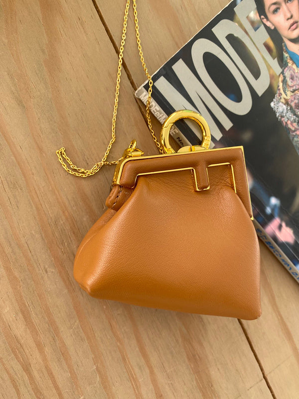 Ziva's Charm handbag – product shot (11.5cm*10cm*5.5cm)