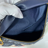  handbag interior and compartment view