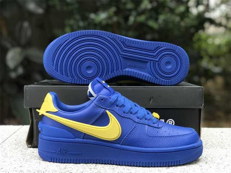 Nike all-black luxury sneakers view 15 low-top design