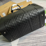 Handle and strap detail of elevated sleek women's handbag – women's luxury accessory