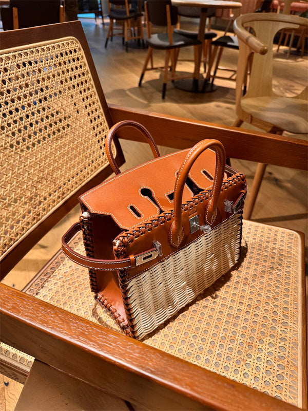  carryall bag close-up of hardware and finish
