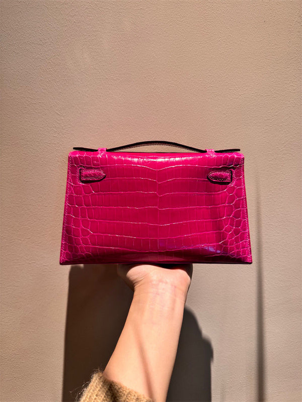 Elegant handbag styled for everyday wear