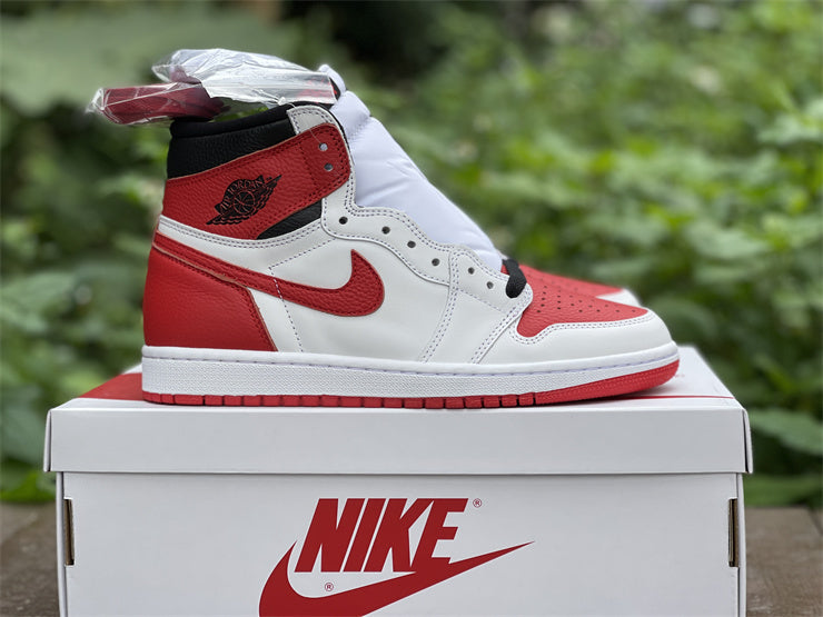 Nike Men's & Women's Luxury Lifestyle Trainers — Style 219