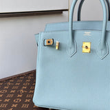  modern shoulder bag detail view showing craftsmanship 26