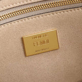 Ziva's Charm handbag – close-up view (Standard Size)