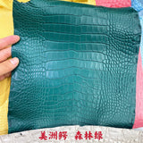  essential shopper bag detail view showing craftsmanship 8