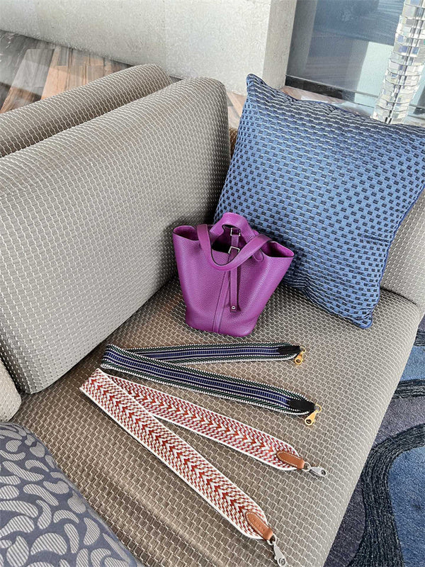 Sculpted handbag styled for everyday wear