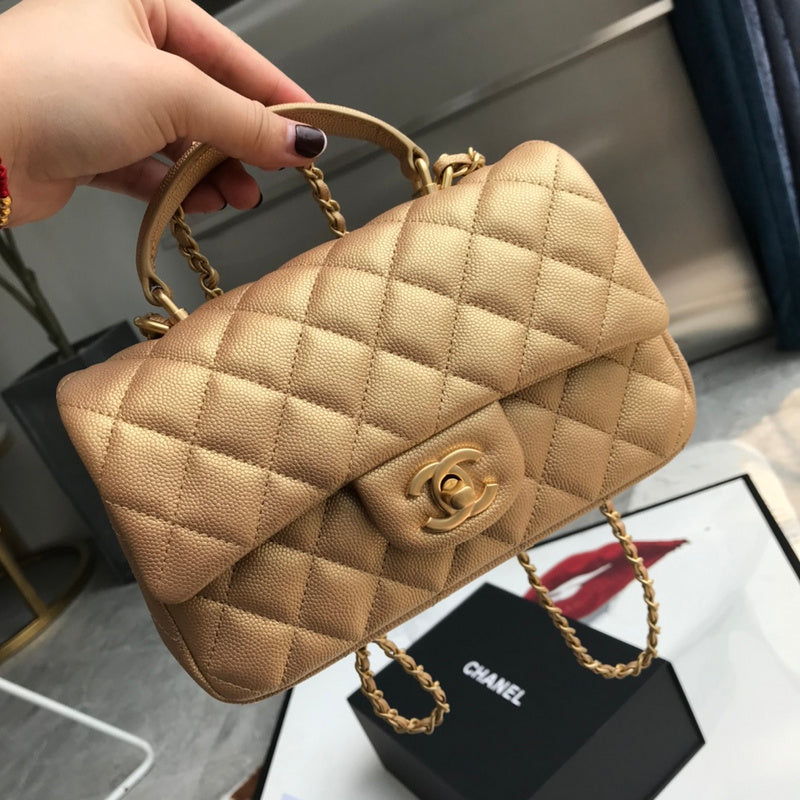  mid purse view 1