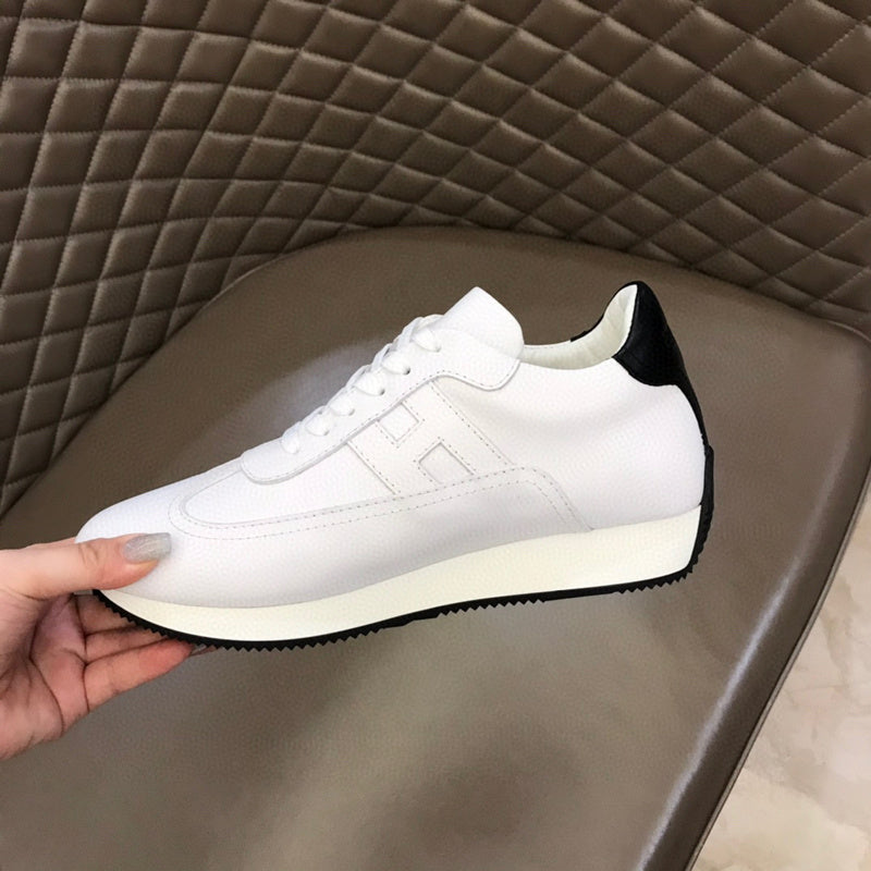 Hermès Nude Low-Top Sneakers - Sole Detail View