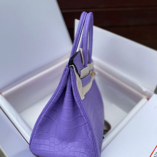 Close-up detail of balanced bag design