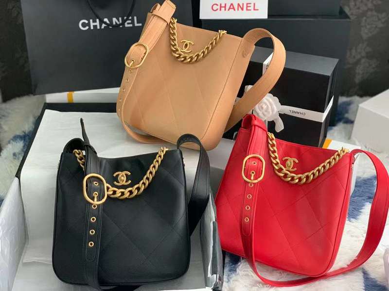 Zivas Charm Refined Everyday Style Designer Handbag (Elevated Accessory Essential) – Front View
