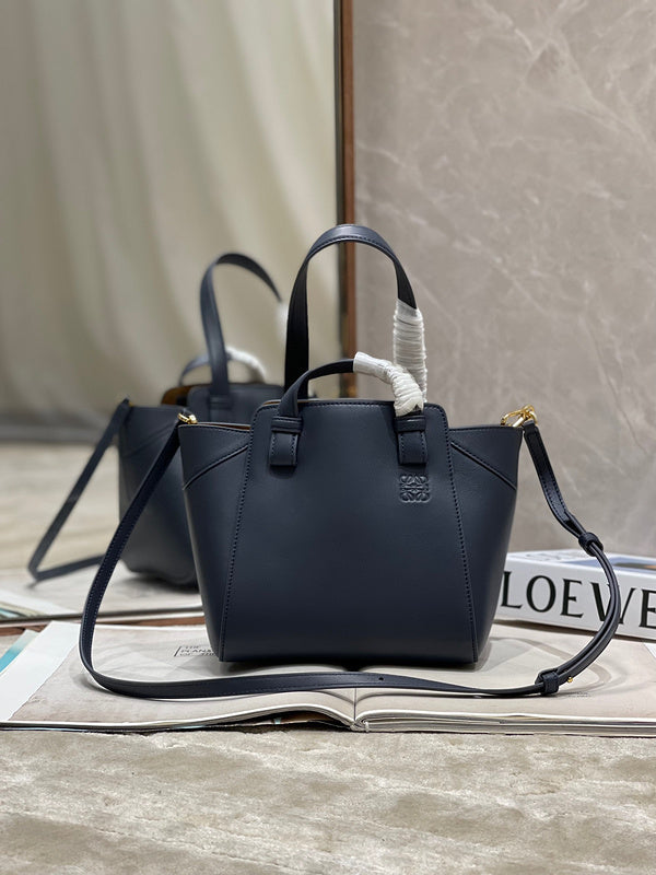 Ziva's Charm handbag – angled view (20cm*18cm*20cm)