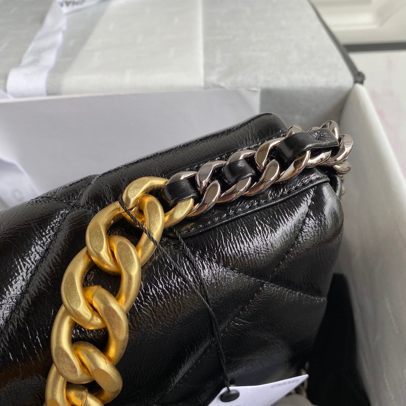 Zivas Charm Effortless Sophistication Fashion Handbag (Modern Wardrobe Staple) – Lifestyle Shot
