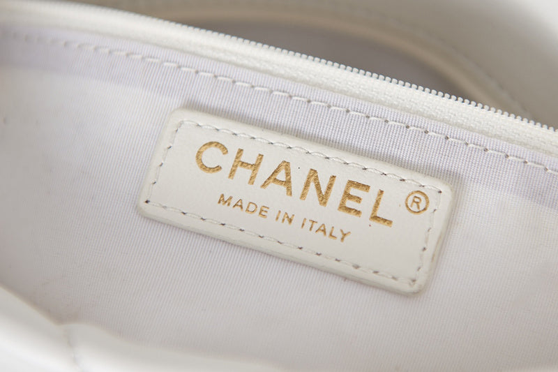  women's handbag, mid design, view 5