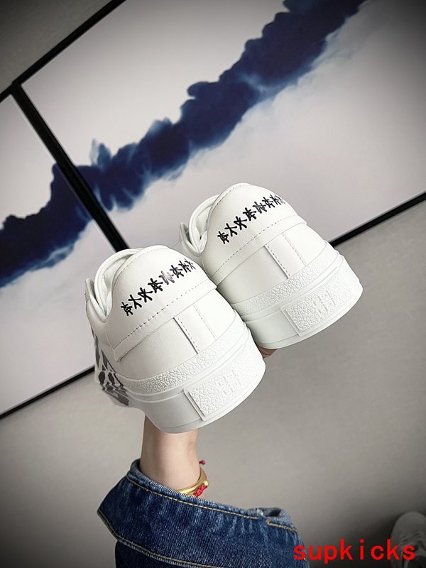Givenchy shoes Style 007 - back heel detail