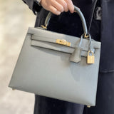  Timeless shoulder bag front view 7