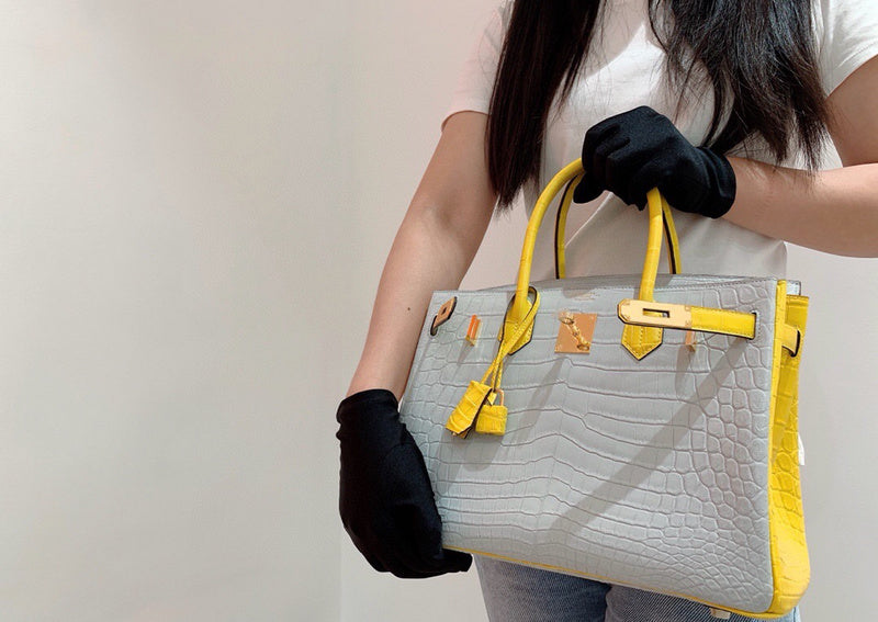 Interior view of smart premium bag